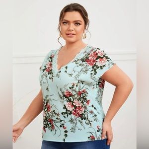 SHEIN Lace Trim Floral Top